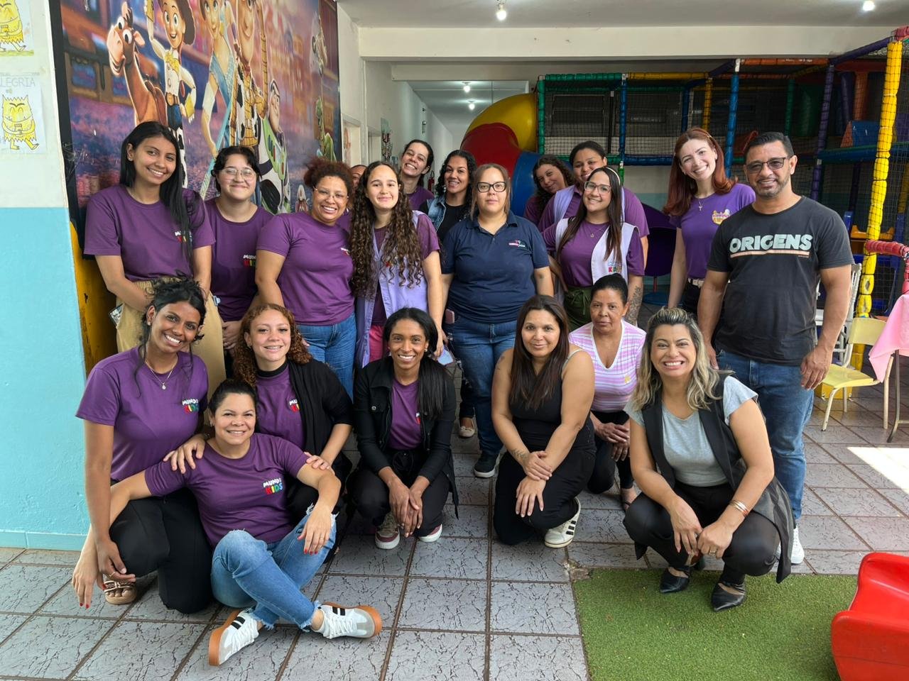 Equipe de professores do Mundo Kids